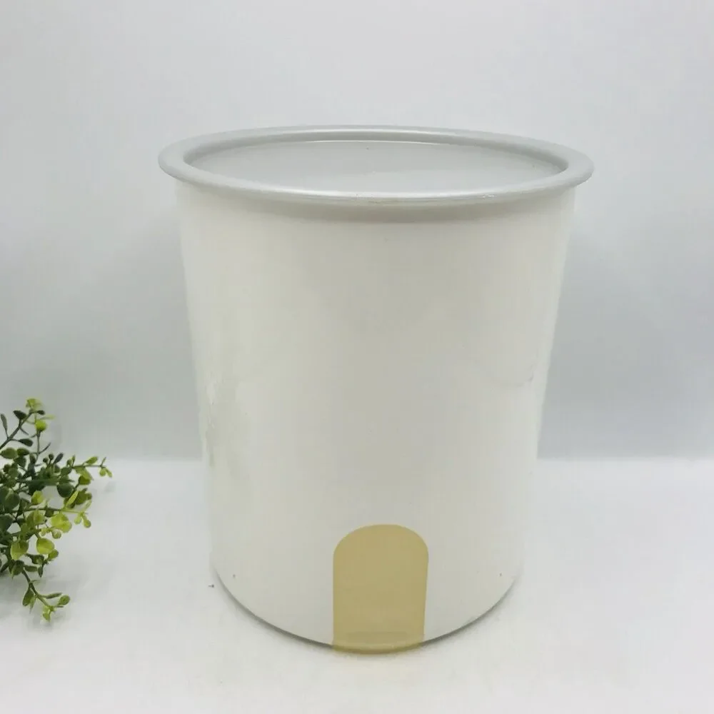 Tupperware this largest